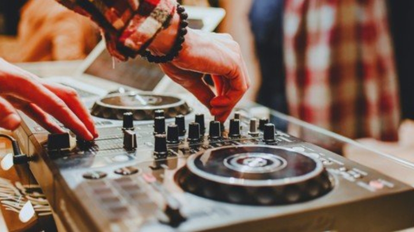 Udemy Learn 3 Fun Dj Mixes: Edm House Deep House [TUTORiAL]